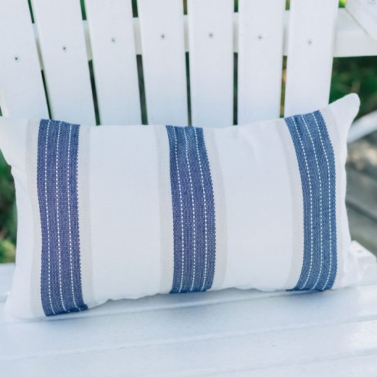 Dahlia coast outdoor cushion