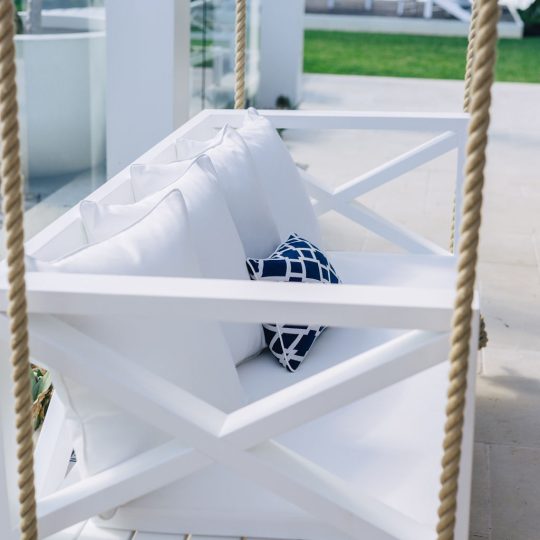 Malabar outdoor hanging daybed