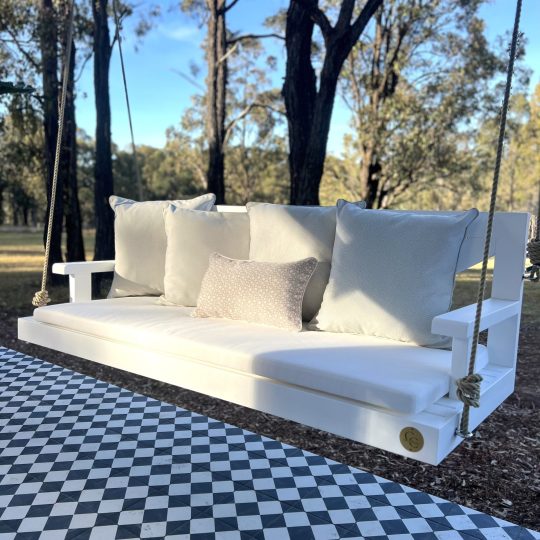 white-hanging-daybed